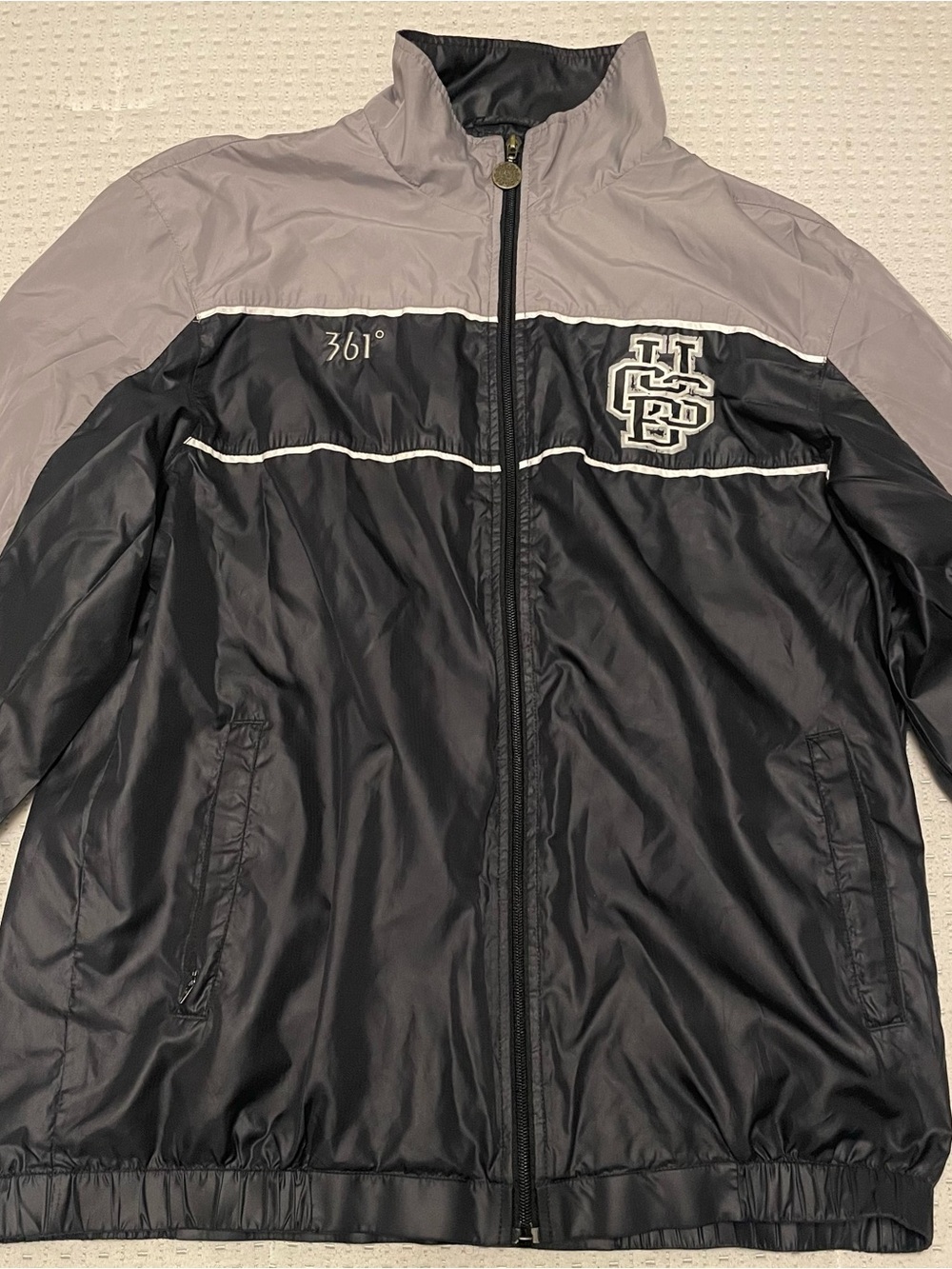 Men’s Black & Light Gray Athletic Windbreaker Jacket